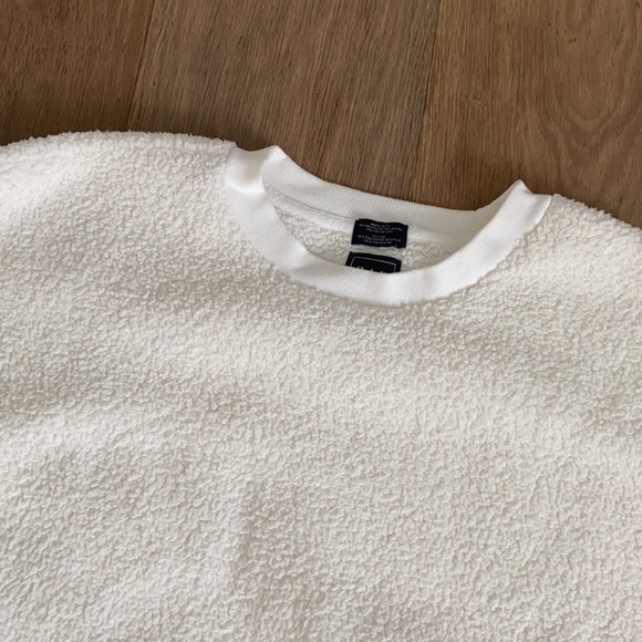 GAP Sherpa Crewneck Sweatshirt - Picture 3 of 4